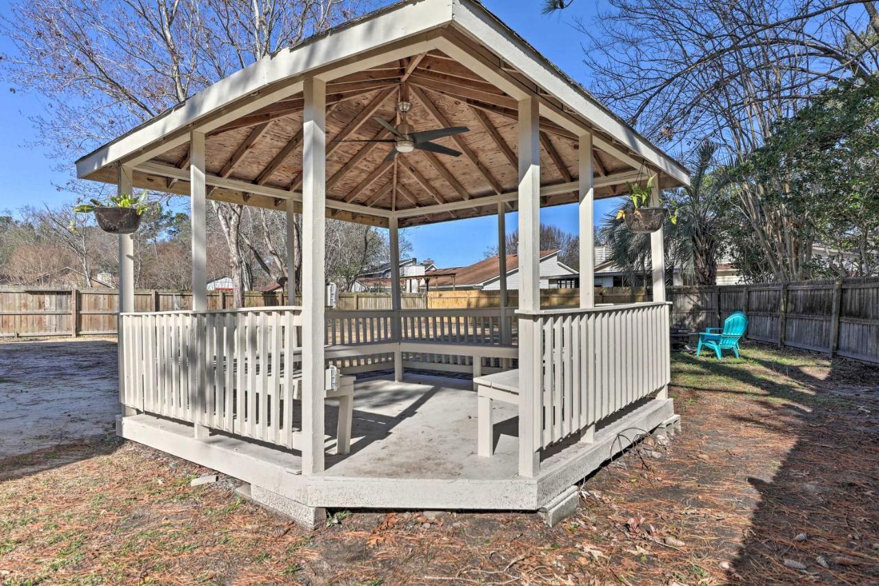 North Charleston Home With Fire Pit And Gazebo! Exterior photo